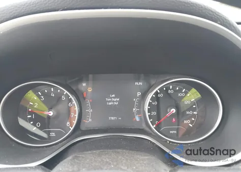 2018 Jeep Compass Latitude 4X4 из США, поврежденный, VIN 3C4NJDBB3JT246070